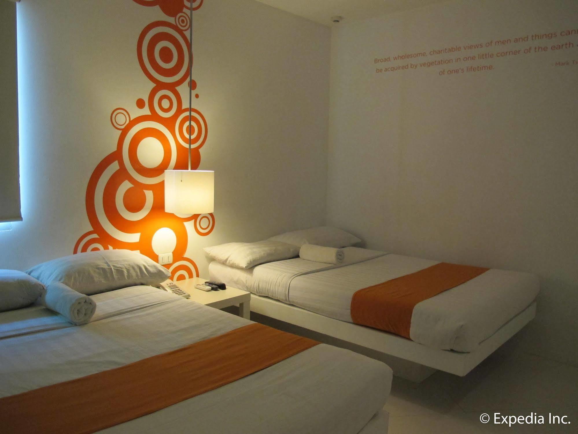 Islands Stay Hotels - Uptown Cebu Exterior foto